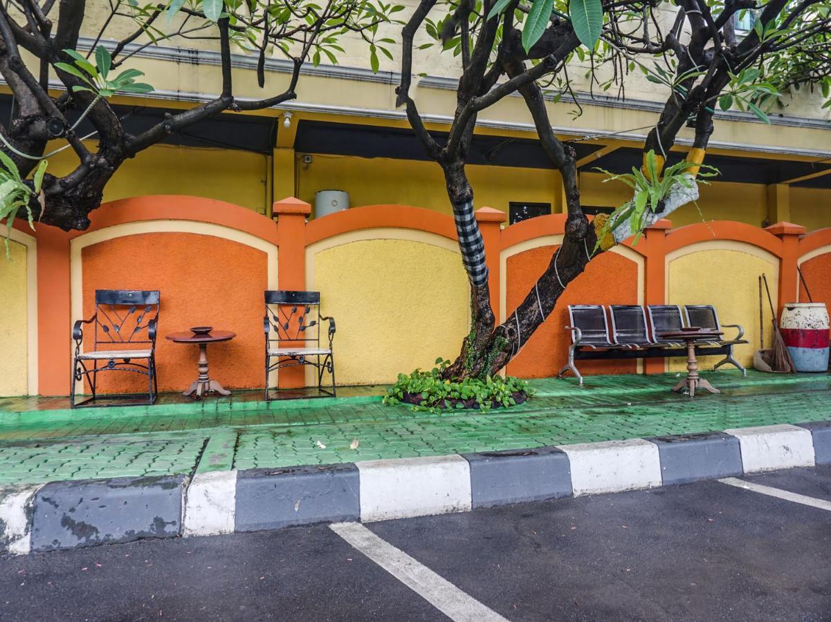 3 Putra Bi Executive Hotel Yakarta Exterior foto